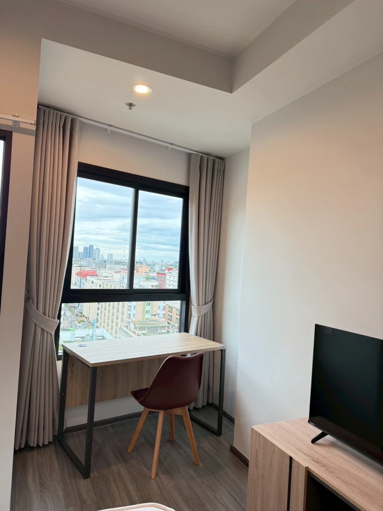 For rent: Ideo Ramkhamhaeng - Lamsalee Station, front view, swimming pool, fully furnished and appliances, ready to move in.