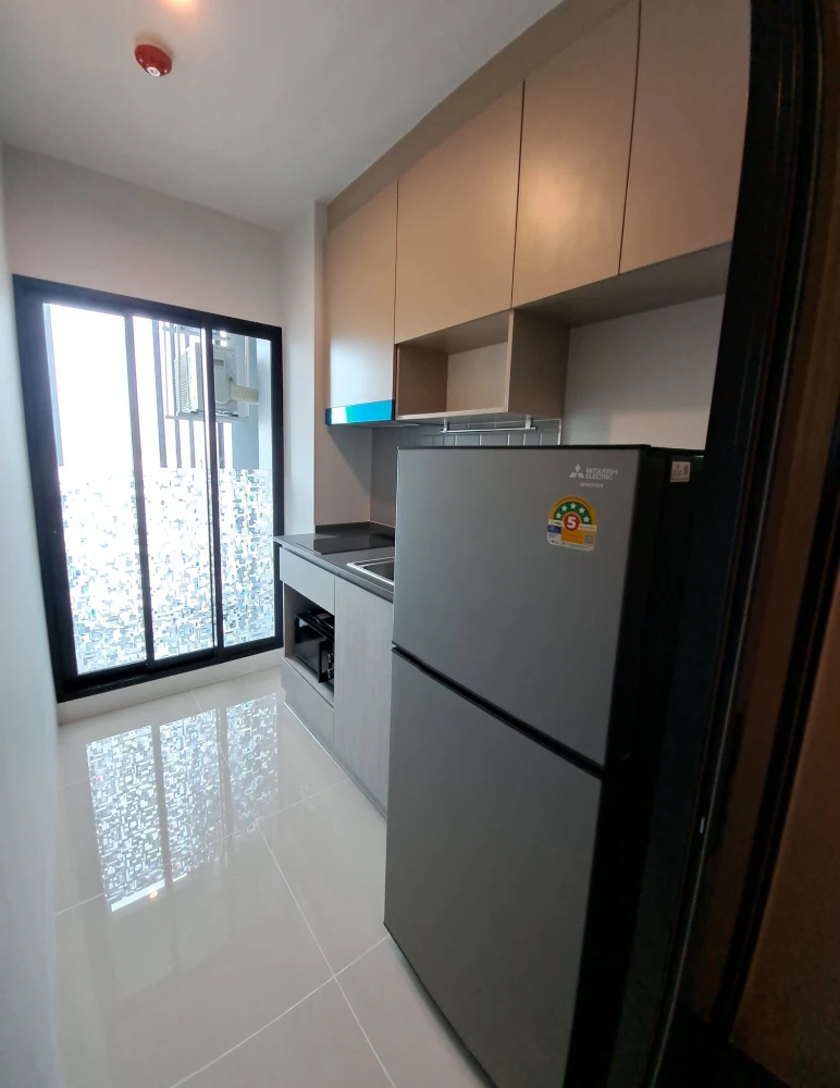 For rent: Ideo Ramkhamhaeng - Lamsalee Station, One bed room, 10th floor, fully furnished, interested, book now.