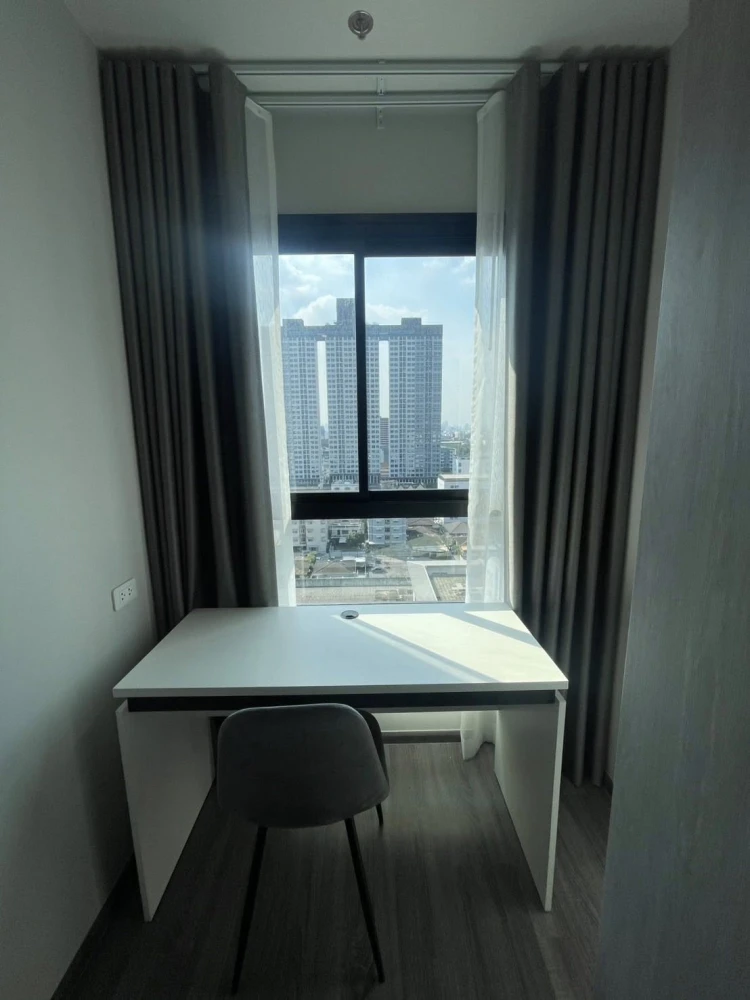For rent: Ideo Ramkhamhaeng - Lamsalee Station, Studio room with clear glass partition between kitchen and bedroom. Interested? Reserve now!