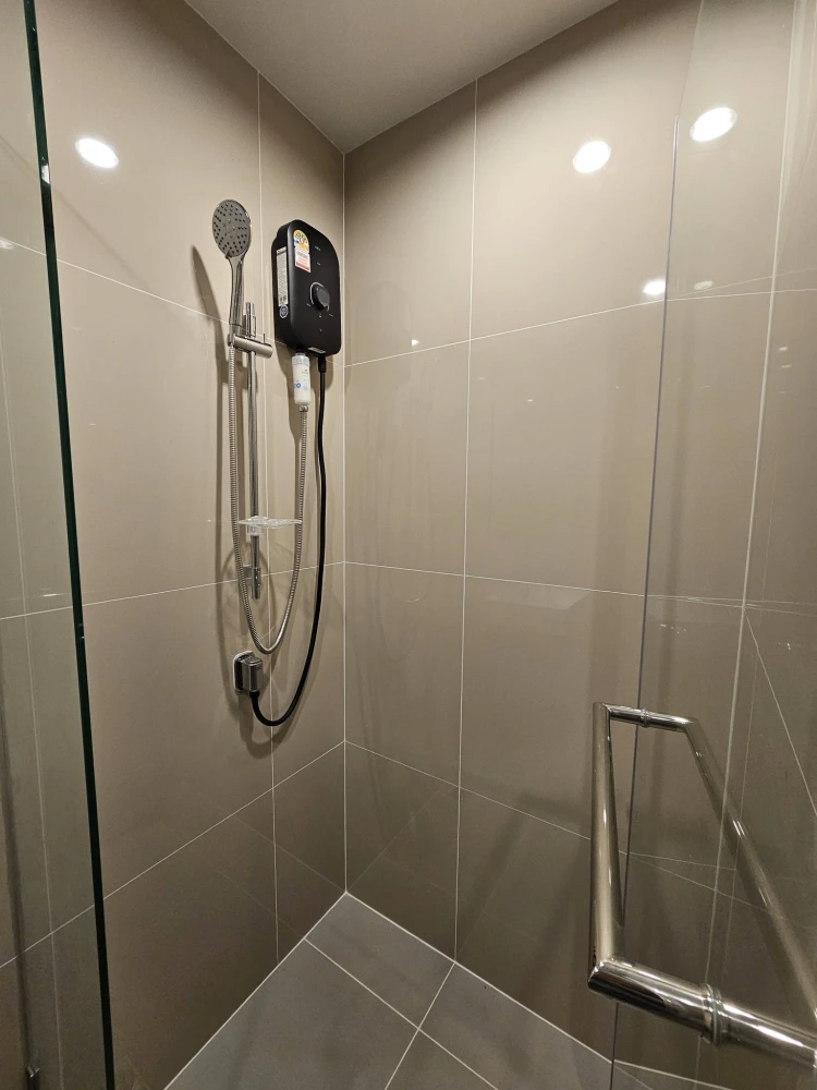 For rent: Ideo Ramkhamhaeng - Lamsali Station, studio room, 24 sq.m., fully furnished. Don't miss out!