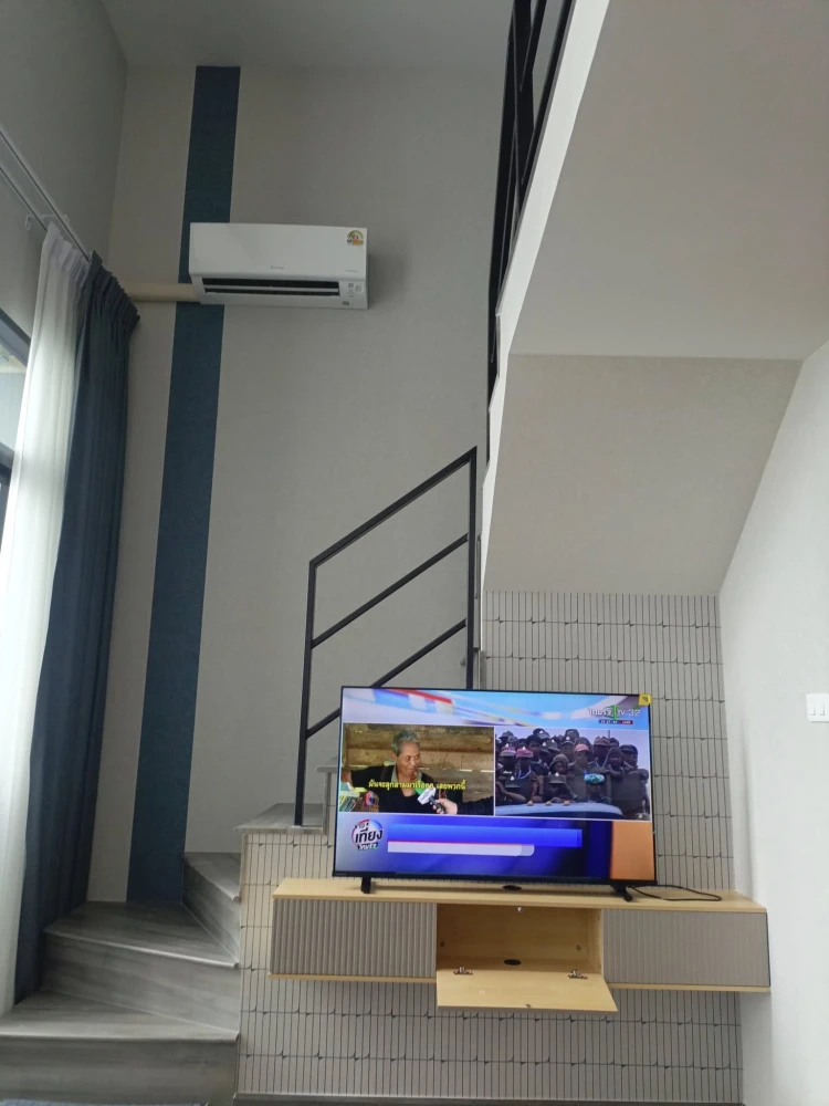 For rent: Ideo Ramkhamhaeng - Lamsalee Station. High ceiling, airy, modern style, river view, boats passing by, fully furnished. Interested? Reserve n