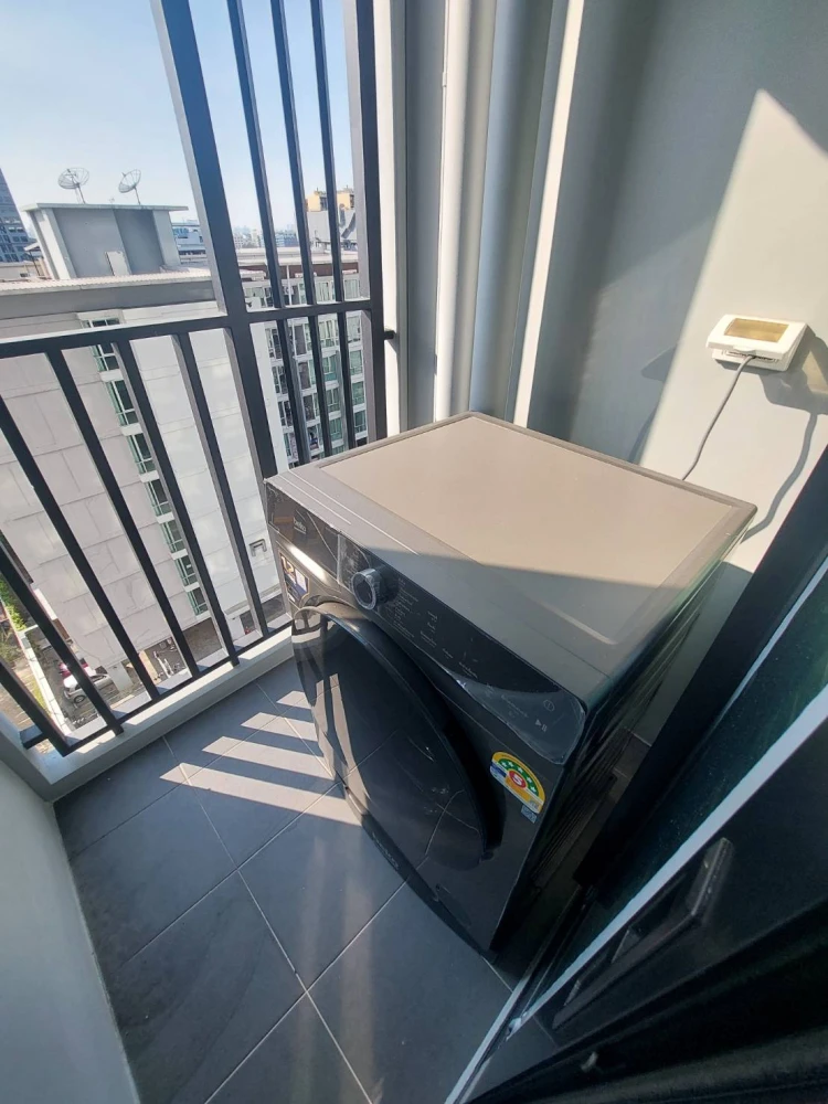 For rent: Ideo Ramkhamhaeng - Lam Sali Station. Ready to move in, fully furnished. Book now, don't miss out!