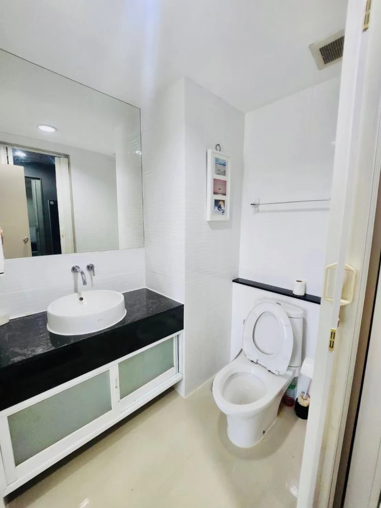 For rent: Ideo Ladprao 5, fully furnished with appliances. Don't just look, book now!