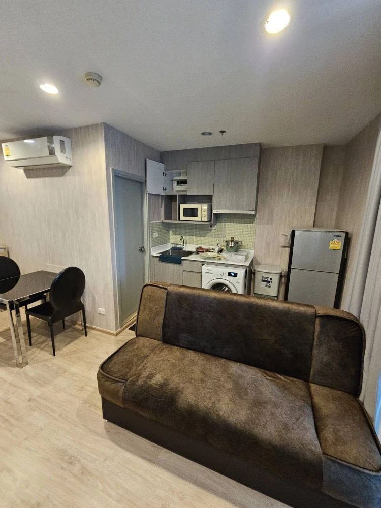 For rent: Ideo Sathorn-Tha Phra. Nice, spacious high-floor unit. Book now!