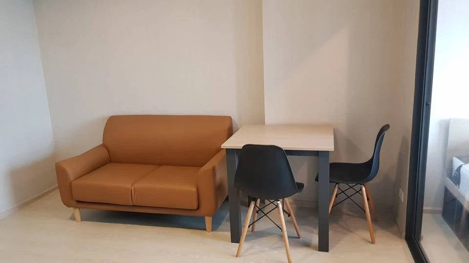 For rent: Ideo Sukhumvit 115, spacious and comfortable room with full set of furniture. Don't miss it!