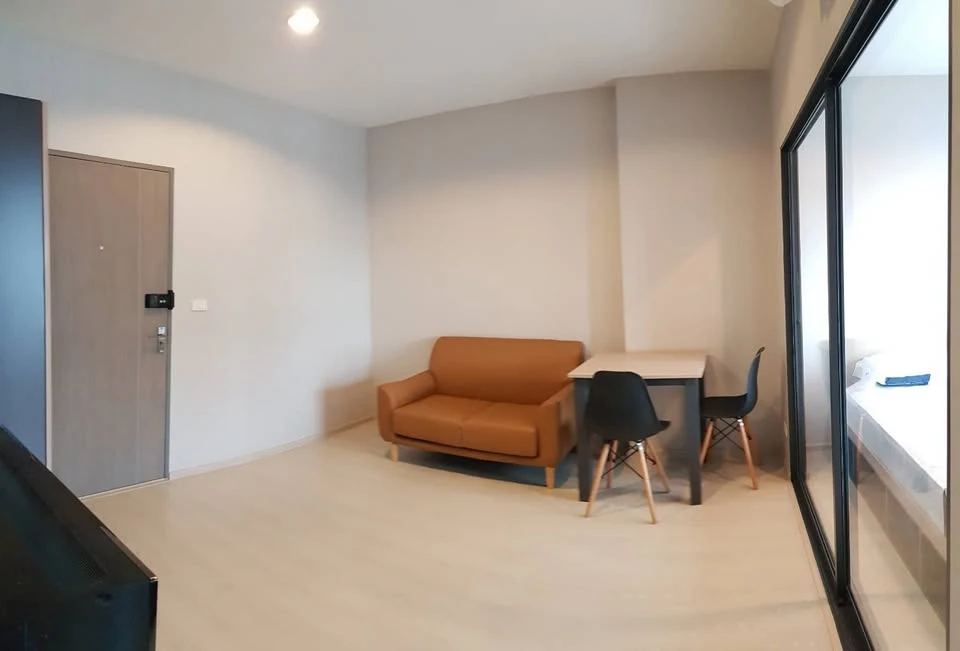 For rent: Ideo Sukhumvit 115, spacious and comfortable room with full set of furniture. Don't miss it!