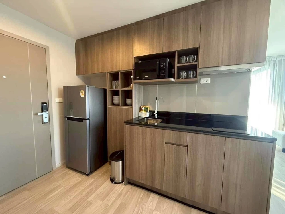 For rent: Ideo Mobi Sukhumvit, 7th floor, fully furnished. Book now!