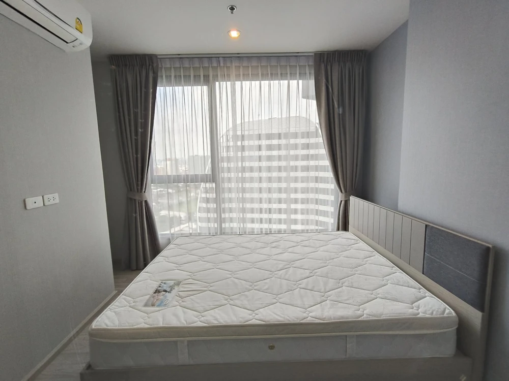 For rent: Ideo Mobi Sukhumvit Eastpoint, 26th floor, very high, spacious room, not cramped, fully furnished, urgent