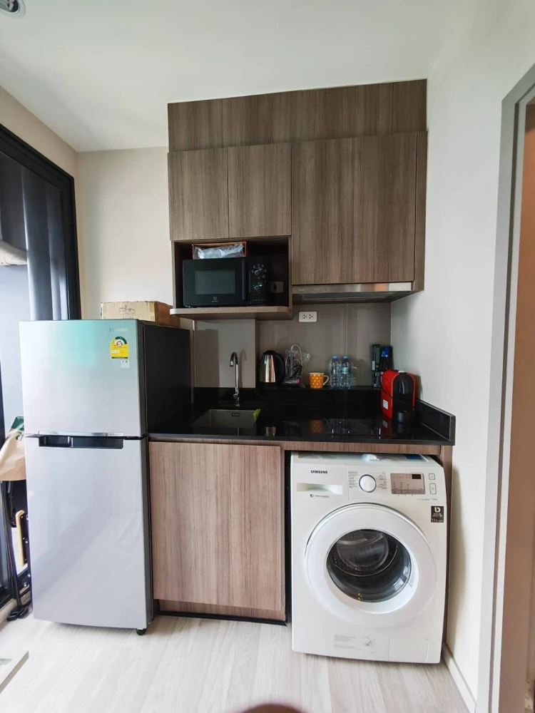 For rent: Ideo Mobi Sukhumvit Eastpoint, ready to move in, complete facilities, hurry and book now.
