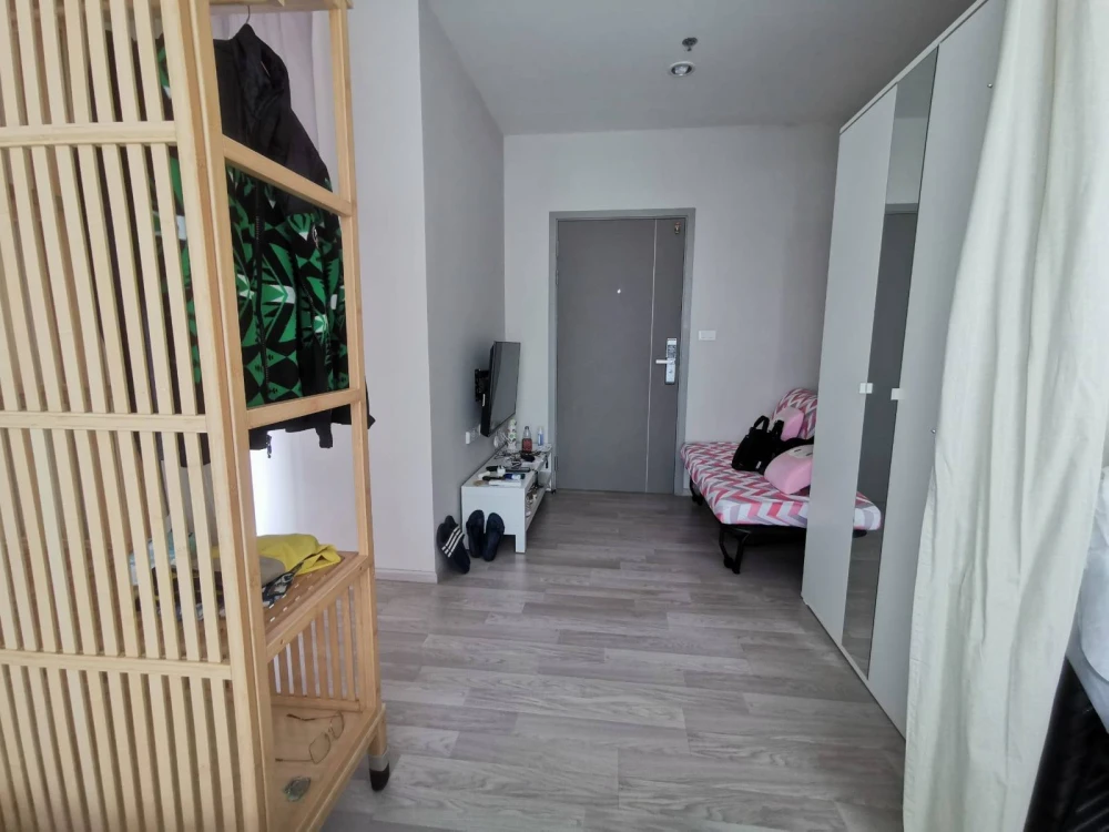 For rent: Ideo Mobi Sukhumvit Eastpoint, ready to move in, complete facilities, hurry and book now.