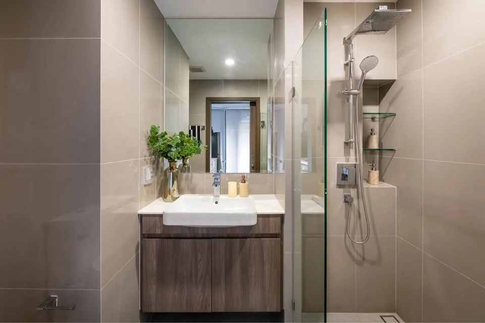 For rent: Ideo Mobi Asoke, ready to move in, fully furnished, great deal like this, hurry and book now before you miss out!!!