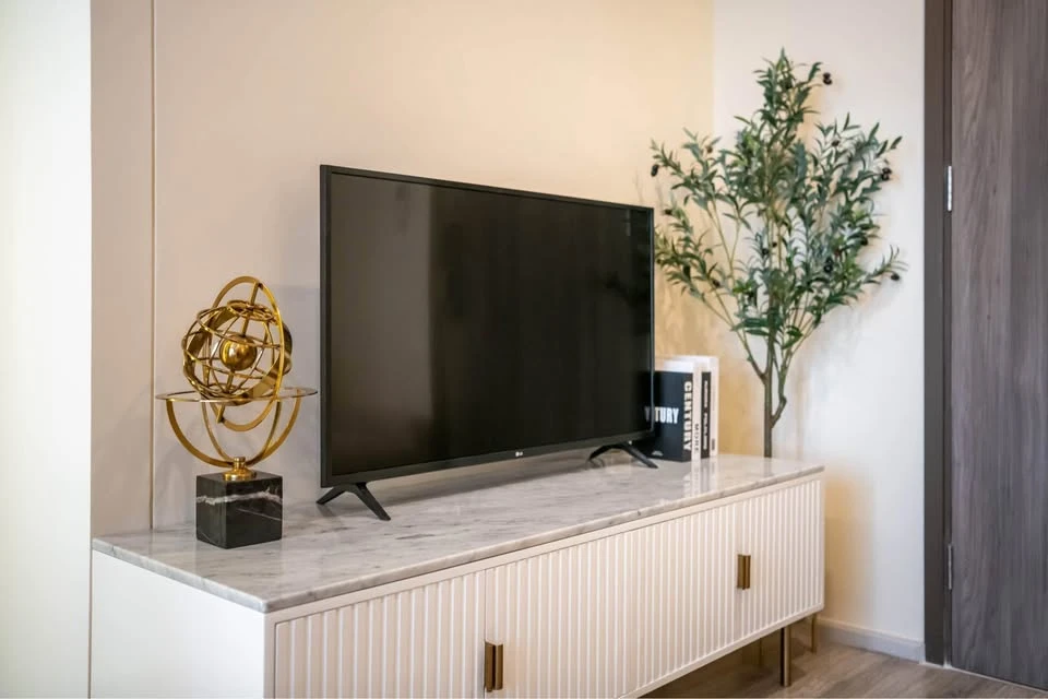For rent: Ideo Mobi Asoke, ready to move in, fully furnished, great deal like this, hurry and book now before you miss out!!!