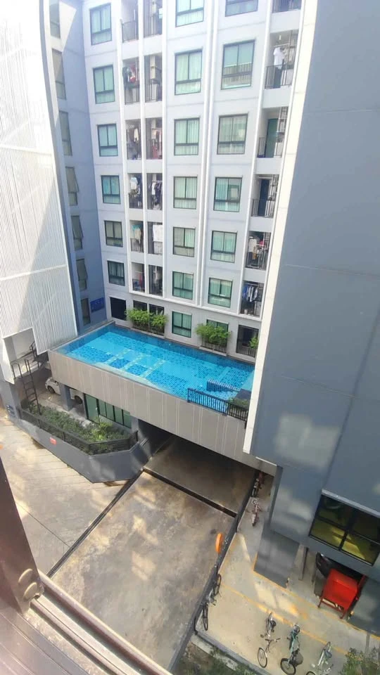 For rent: High Sukhumvit 93, 5th floor, pool view, very relaxing atmosphere. Fully furnished and ready to move in.