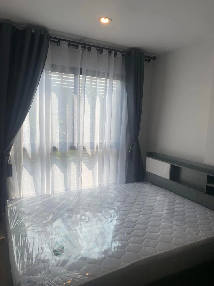 For rent: Hi Rise Ratchayothin Station, 2nd floor, fully furnished room, nice to live in. If interested, hurry and reserve now. Don't wait.