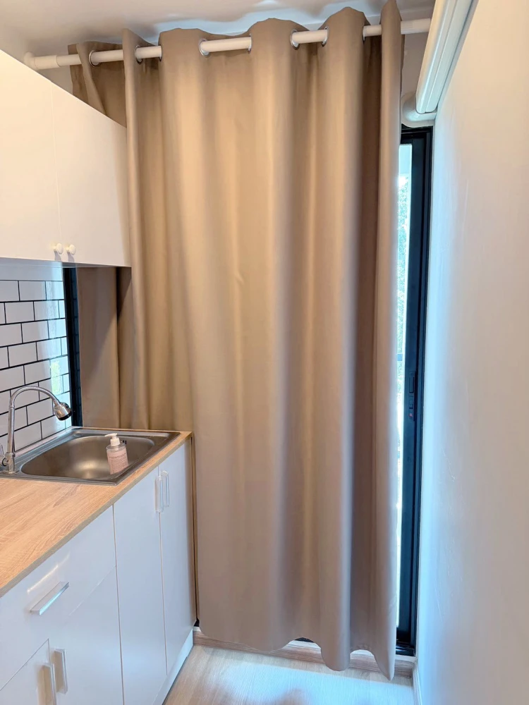 For rent: High-rise Ratchayothin Station condo. Ready to move in, fully furnished, complete amenities. Book now!