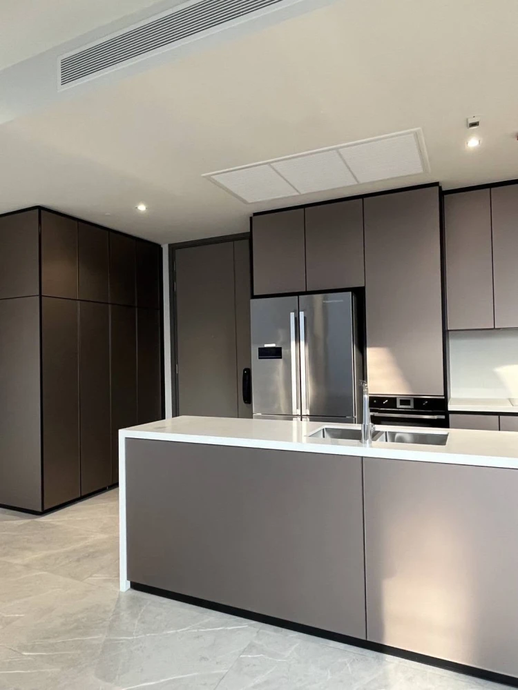 For rent: Hyde Heritage, 2 bedrooms, 2 bathrooms, 35th floor. Very spacious unit. Book now, don't wait!