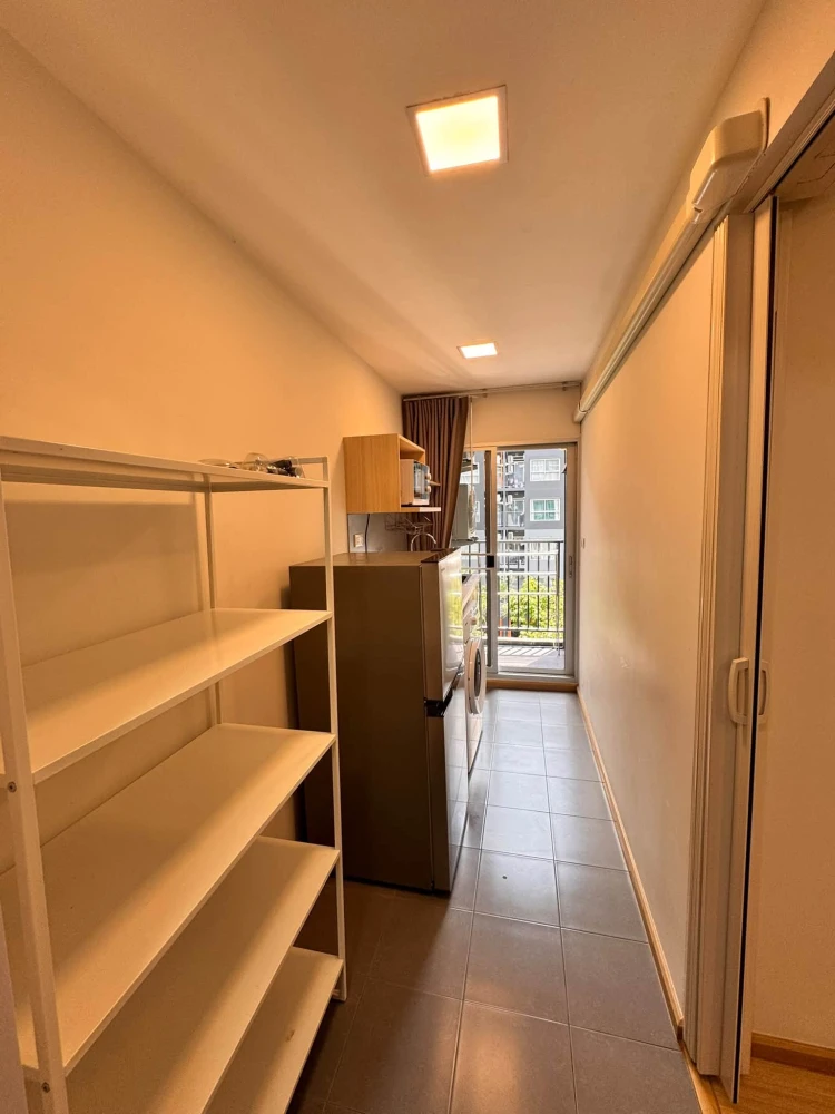 For Rent: Plum Condo Rangsit Fresh, 4th floor, pool view. Pleasant atmosphere, fully furnished. Book now—act fast!