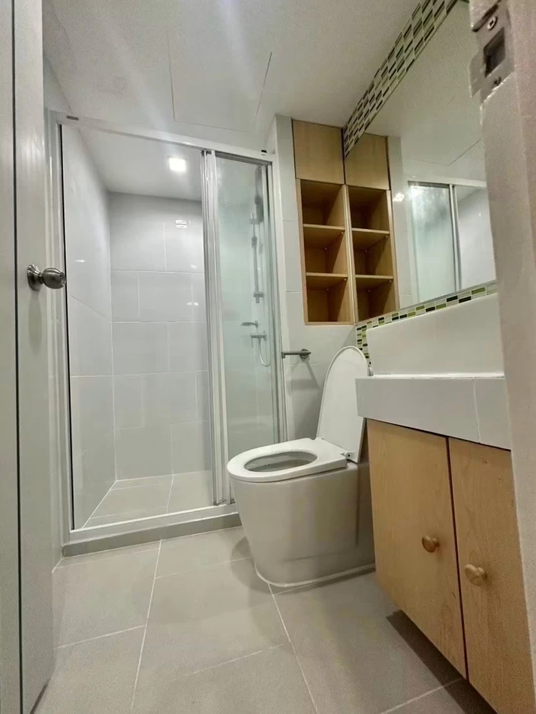 For rent: The Green Condo, 3rd floor, unit 5, pool view, fully furnished, very livable. Book now! (Quickly!)