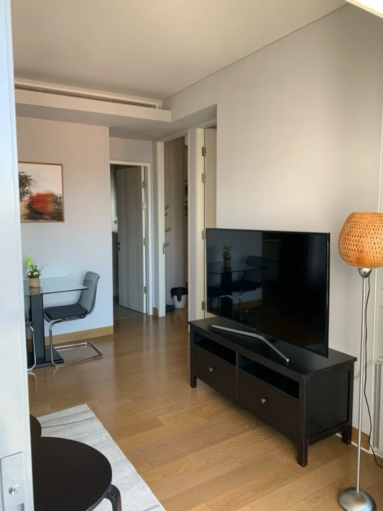For rent: The Lumpini 24, 35th floor, corner room, fully furnished, nice to live in, reserve now, don't delay.