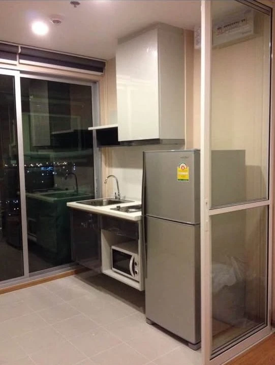 For rent/sale: Condo The Base Sukhumvit 77, rooms with separate usable areas, complete electrical appliances, complete furniture, all here in one plac