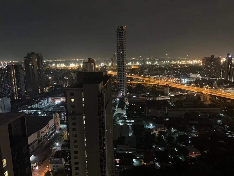 For rent/sale: Condo The Base Sukhumvit 77, rooms with separate usable areas, complete electrical appliances, complete furniture, all here in one plac