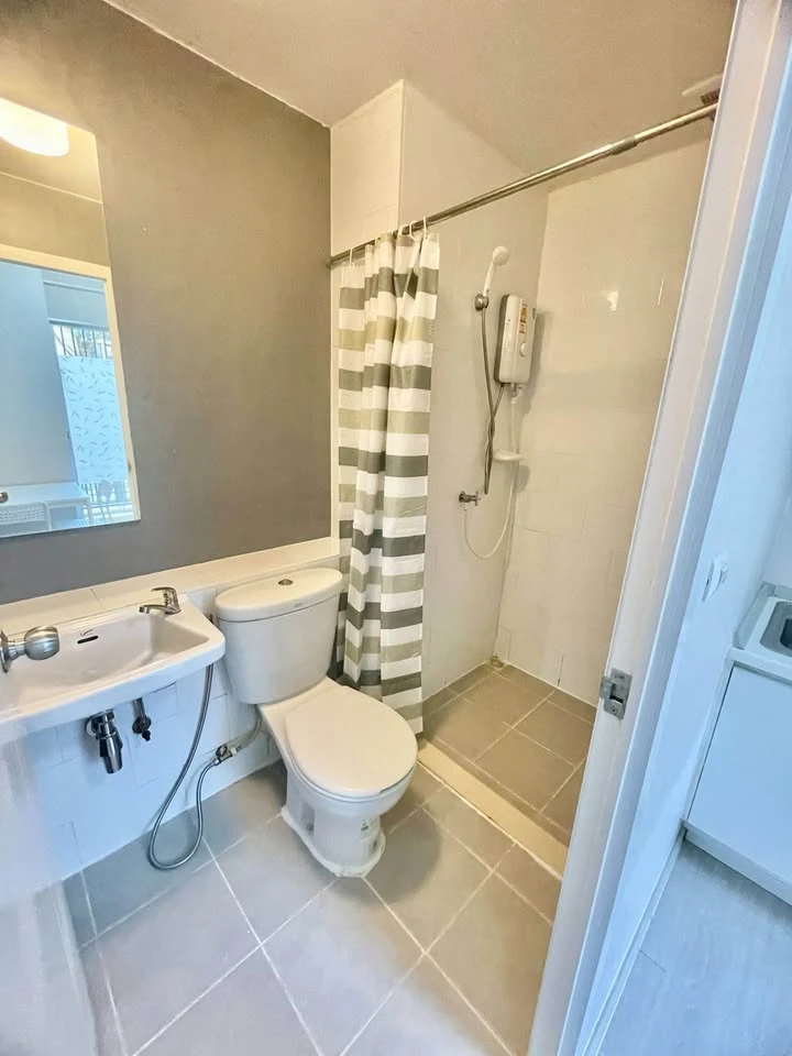 For rent/sale Plum Condo Park Rangsit, nice room, fully furnished, just bring your bag, hurry and book before you miss out!!