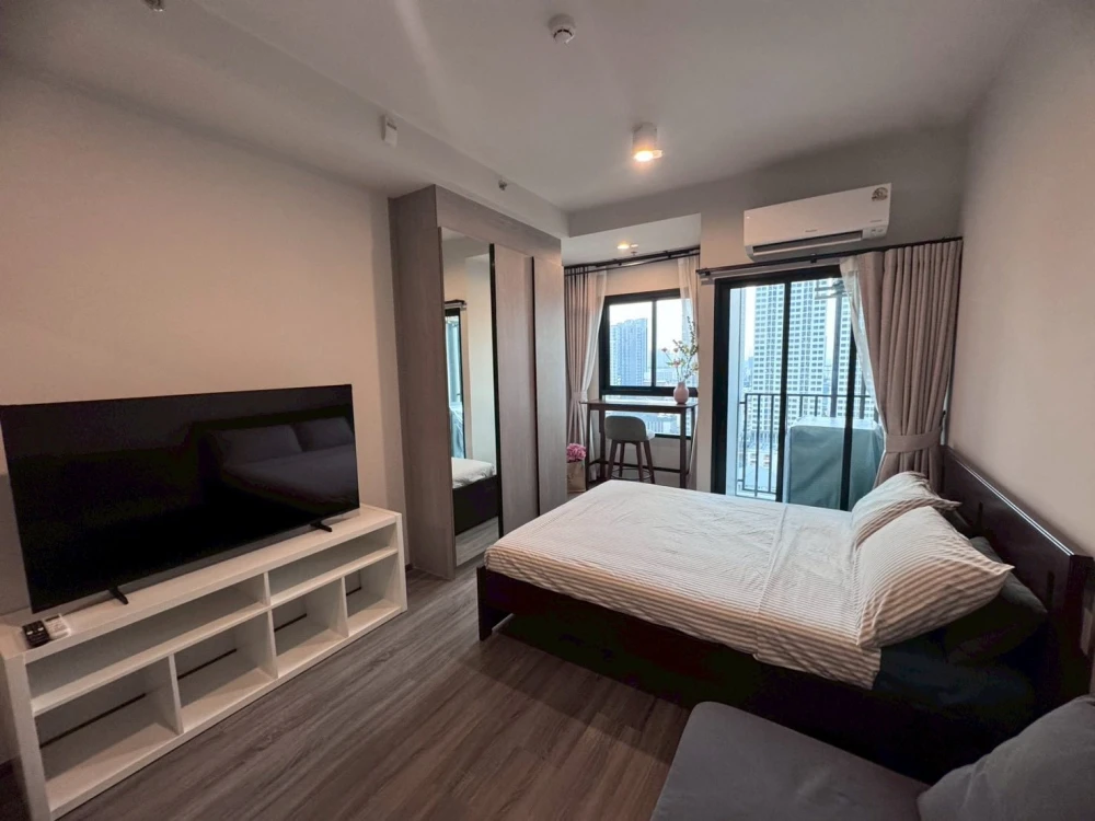 Condo for rent at Ideo Ramkhamhaeng - Lam Sali Station. Ready to move in, fully furnished, great price. Book now!