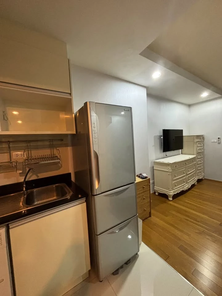 Condo for rent: Abstracts Phahonyothin Park. The room is partitioned into sections, perfectly divided into zones. Great value. Come reserve before you