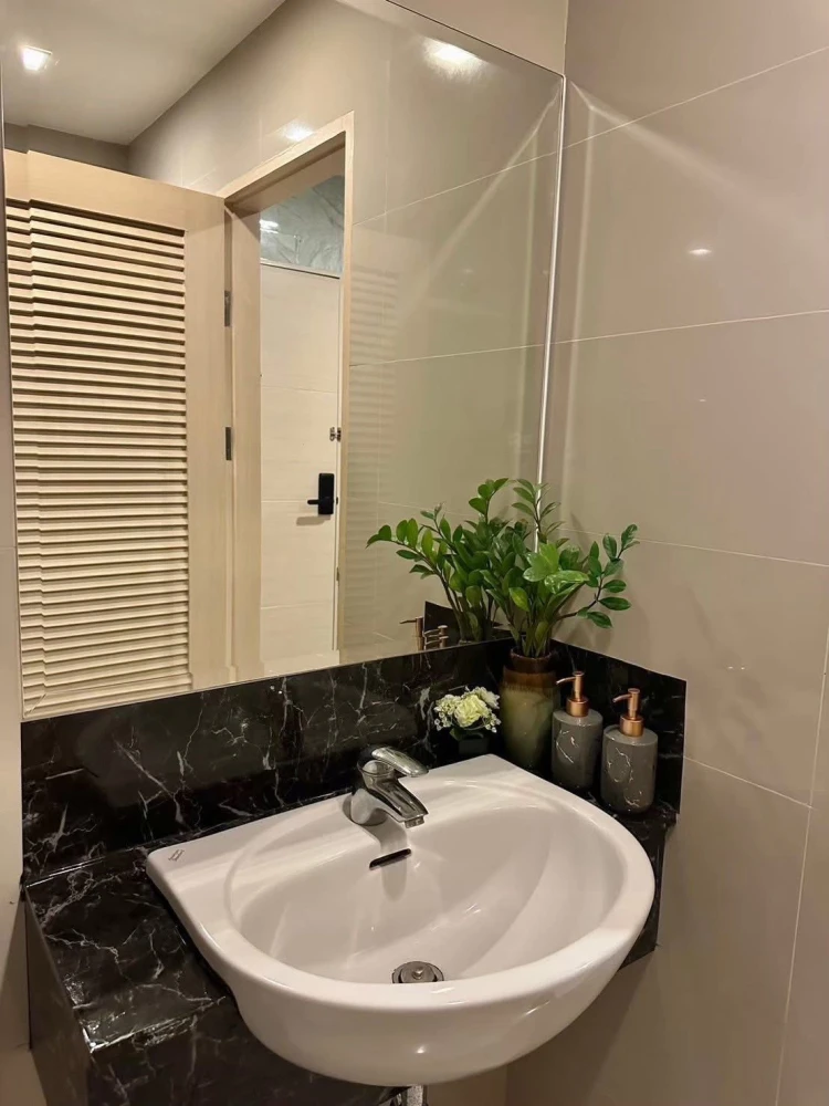 Condo for rent at Airlink Residence, Rom Klao. Nicely decorated unit with complete amenities. Don't miss out!