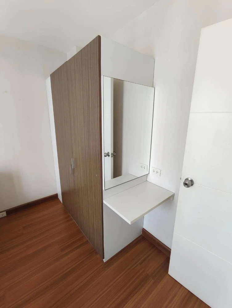 ให้เช่าคอนโด Airlink Residences Romklao ห้องพร้อมอยู่ พื้นที่ใช้สอยจุใจ ราคาไม่แรง มาจองได้แล้ววันนี้ อย่าพลาด