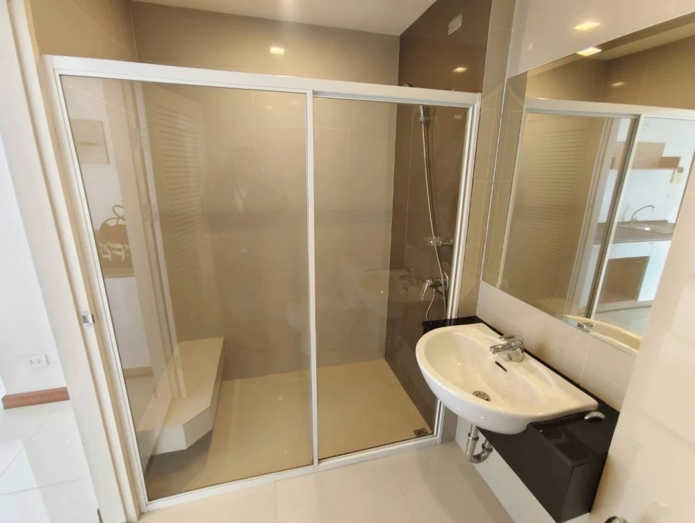 ให้เช่าคอนโด Airlink Residences Romklao ห้องพร้อมอยู่ พื้นที่ใช้สอยจุใจ ราคาไม่แรง มาจองได้แล้ววันนี้ อย่าพลาด