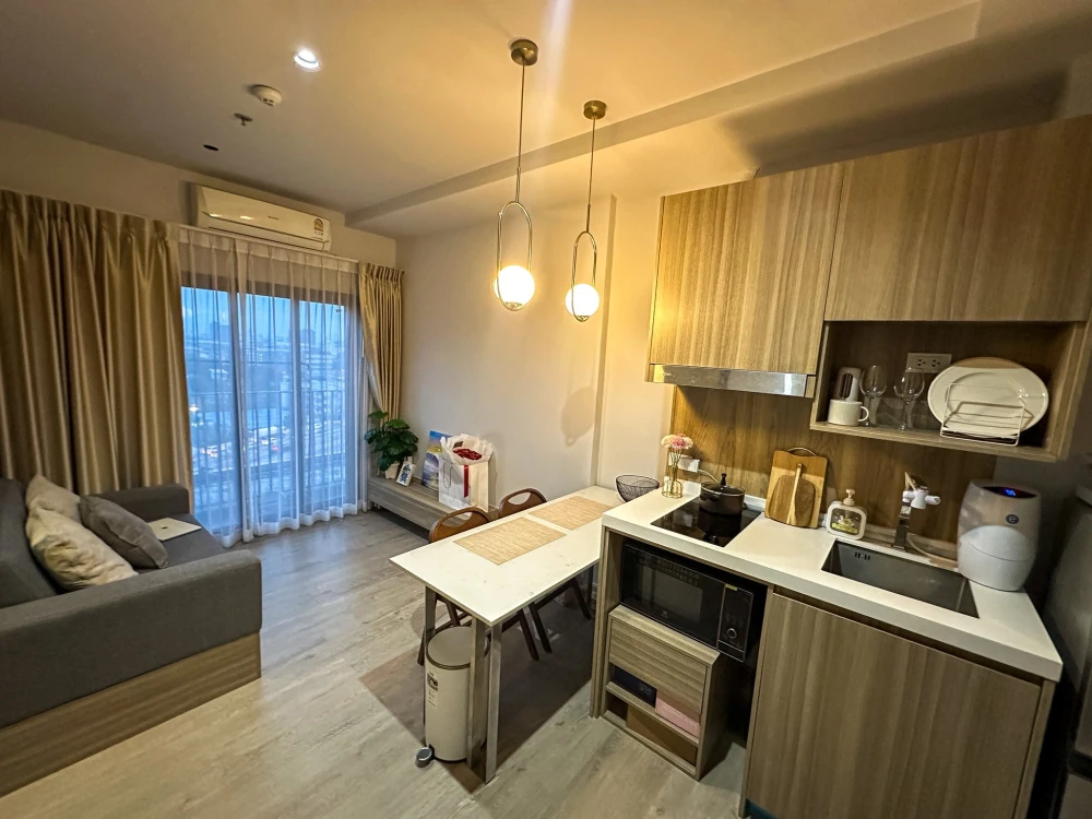 Condo for rent: Altitude Unicorn Sathorn - Tha Phra. Ready to move in. Complete with everything you need. Just bring your belongings and move in.