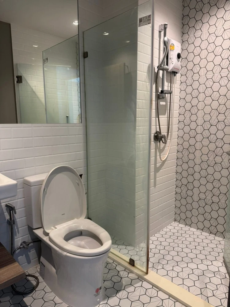 Condo for rent: Altitude Unicorn Sathorn – Thapra. Nice unit on the 15th floor with great views. Excellent value. Don't miss out!