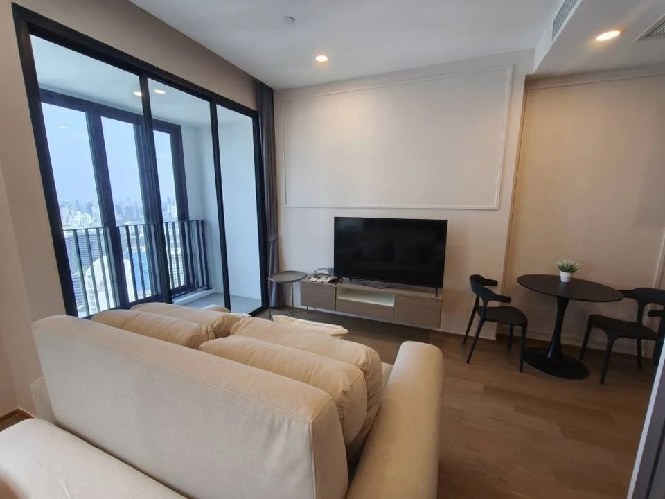 Condo for rent at Ashton Chula - Silom. Ready to move in, fully furnished. Book now, don't miss out!