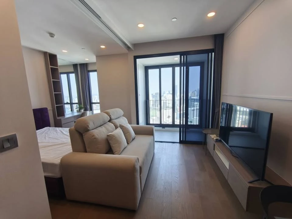 Condo for rent at Ashton Chula - Silom. Ready to move in, fully furnished. Book now, don't miss out!