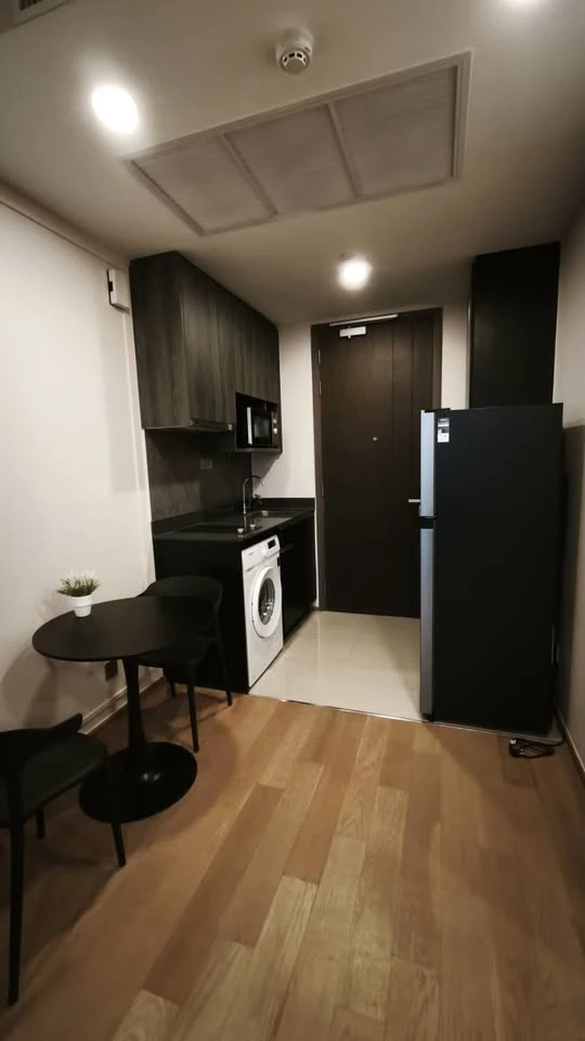 Condo for rent at Ashton Chula - Silom. Ready to move in, fully furnished. Book now, don't miss out!