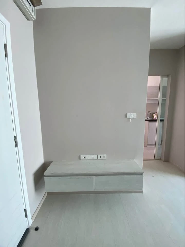For rent!! Condo Aspire Erawan, 28th floor, Building B, fully furnished, good price, just bring your bags and move in!!