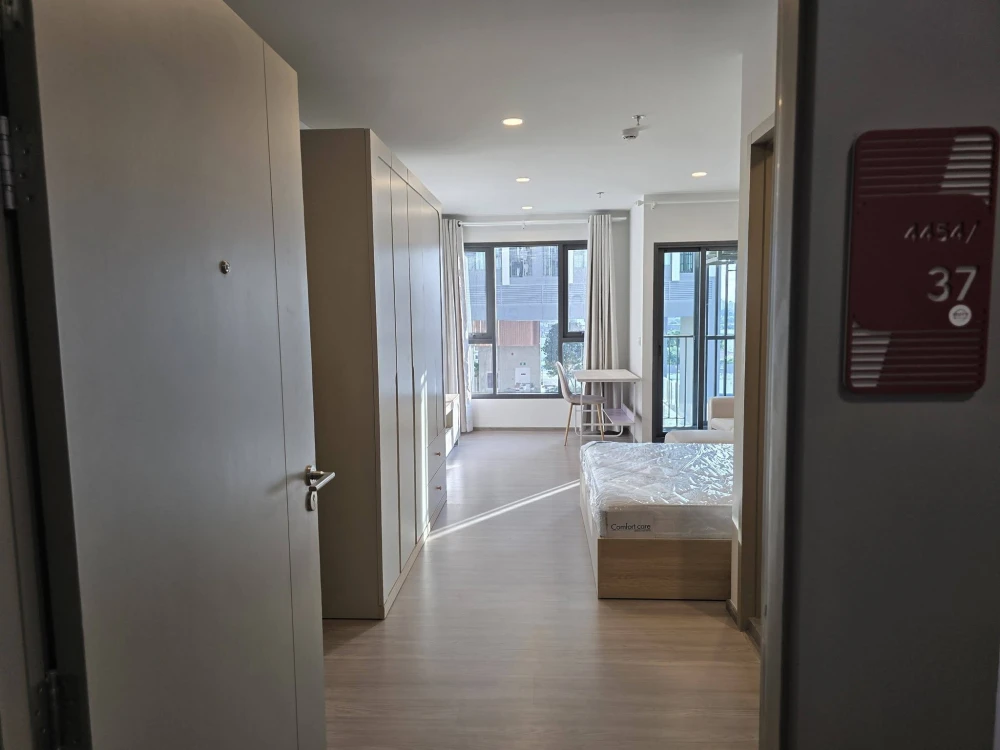 Condo for rent at Aspire Sukhumvit–Rama 4. Move-in ready, fully equipped with amenities, and at a great price—book now!