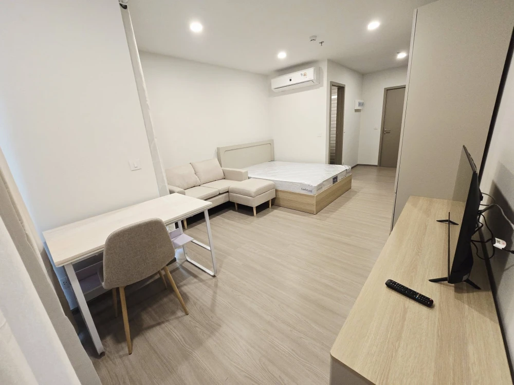 Condo for rent at Aspire Sukhumvit–Rama 4. Move-in ready, fully equipped with amenities, and at a great price—book now!