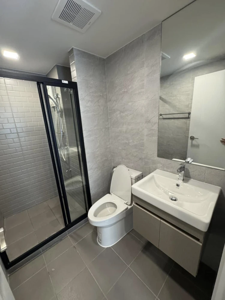 Condo for rent: Atmoz Flow Minburi, a nice room, complete with furniture and electrical appliances. If you don't book, you'll regret it.