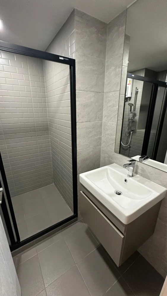 Condo for rent at Atmoz Flow Minburi. Ready to move in, fully furnished with appliances. Convenient and complete. Book now!