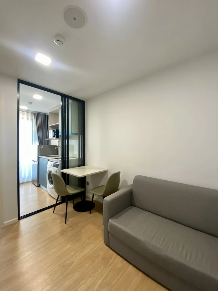 Condo for rent: Atmoz Kanaal Rangsit, north-facing room, gets morning sun, not hot afternoon sun, no traffic noise, need to move quickly.