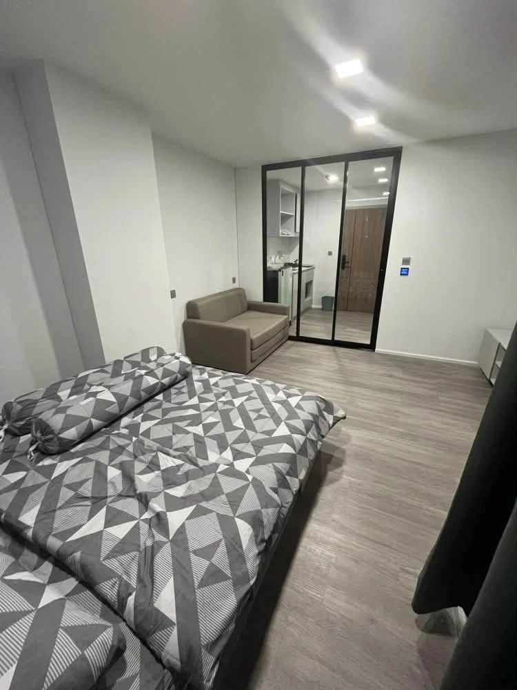 Condo for rent at Atmoz Portrait Srisaman. Ready to move in, fully furnished with appliances. Book today! Don't miss out!