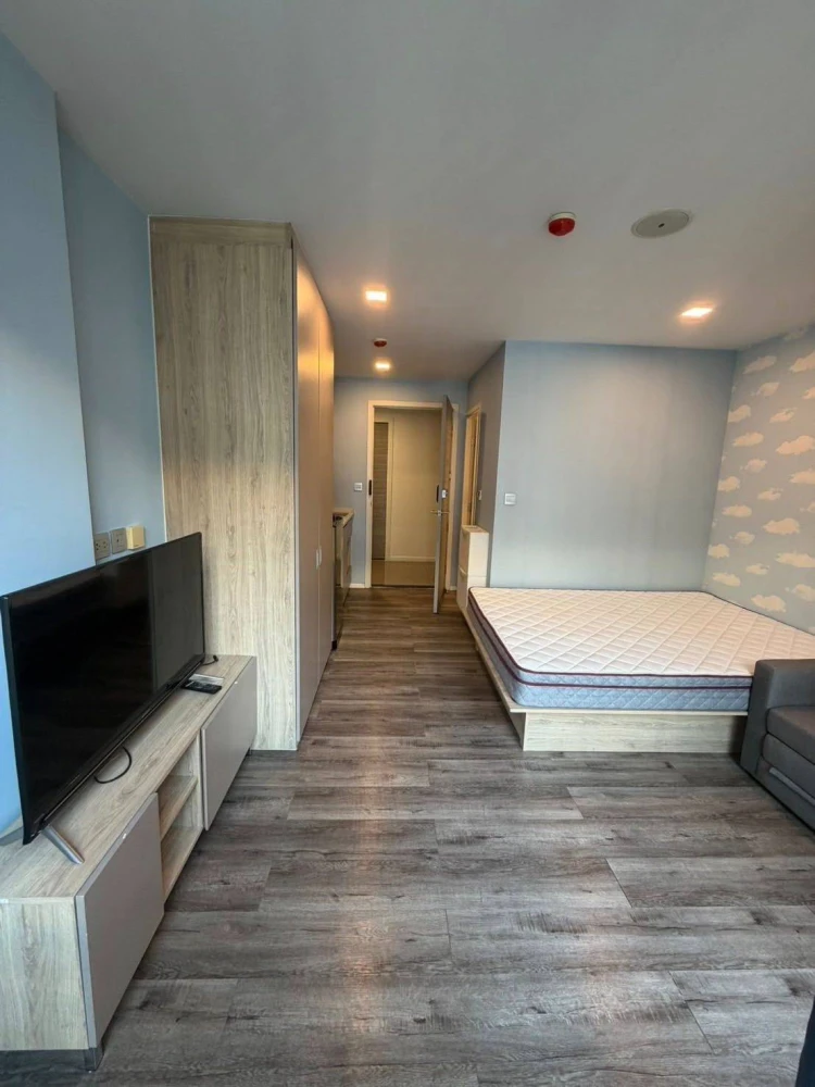 Condo for rent: Atmoz Ratchada-Huaikwang. Ready to move in, fully furnished, great price. Book now!