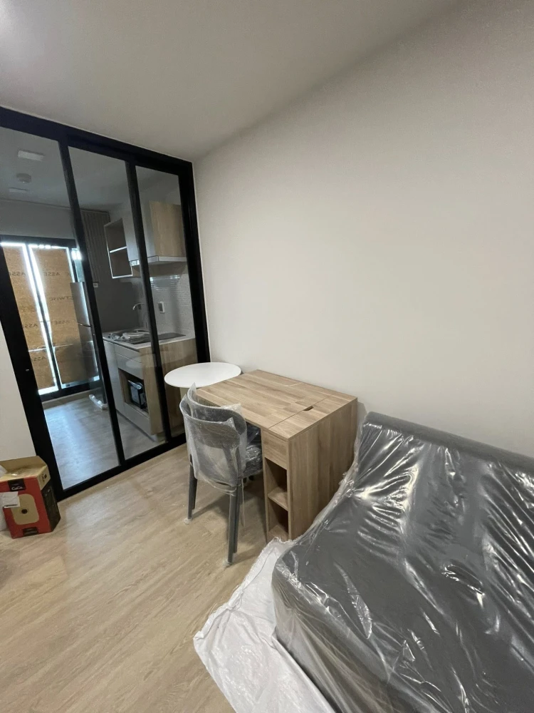 Condo for rent at Atmoz Season Ladkrabang. Ready to move in, fully furnished with appliances. Great price! Book now!