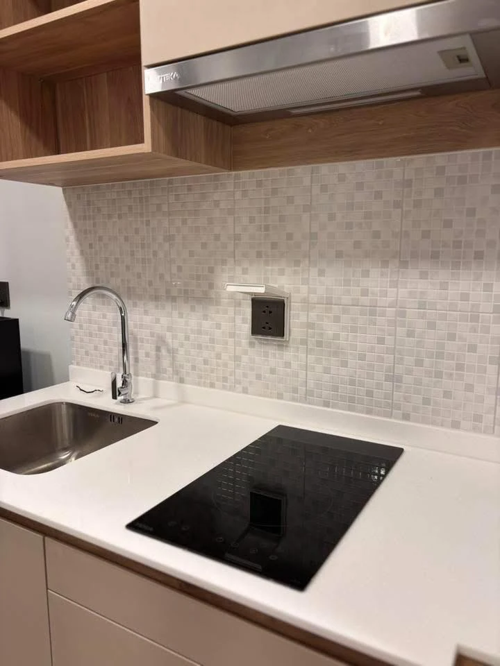 Condo for rent Atmoz Season Lat Krabang, ready to move in, 2nd floor, not high, comes with a special price, hurry to move and reserve now.