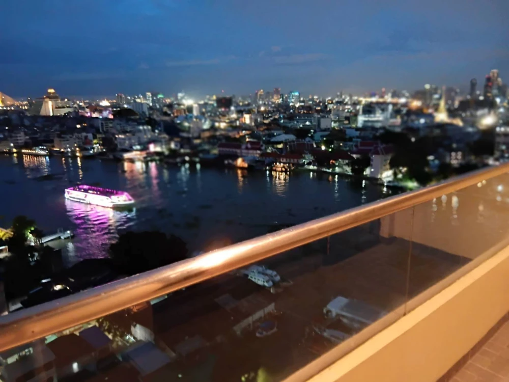 Condo for rent Baan Chao Praya, spacious room, 16th floor, river view, come and reserve before you miss your chance.