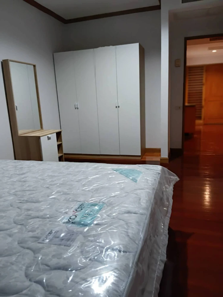 Condo for rent Baan Chao Praya, spacious room, 16th floor, river view, come and reserve before you miss your chance.