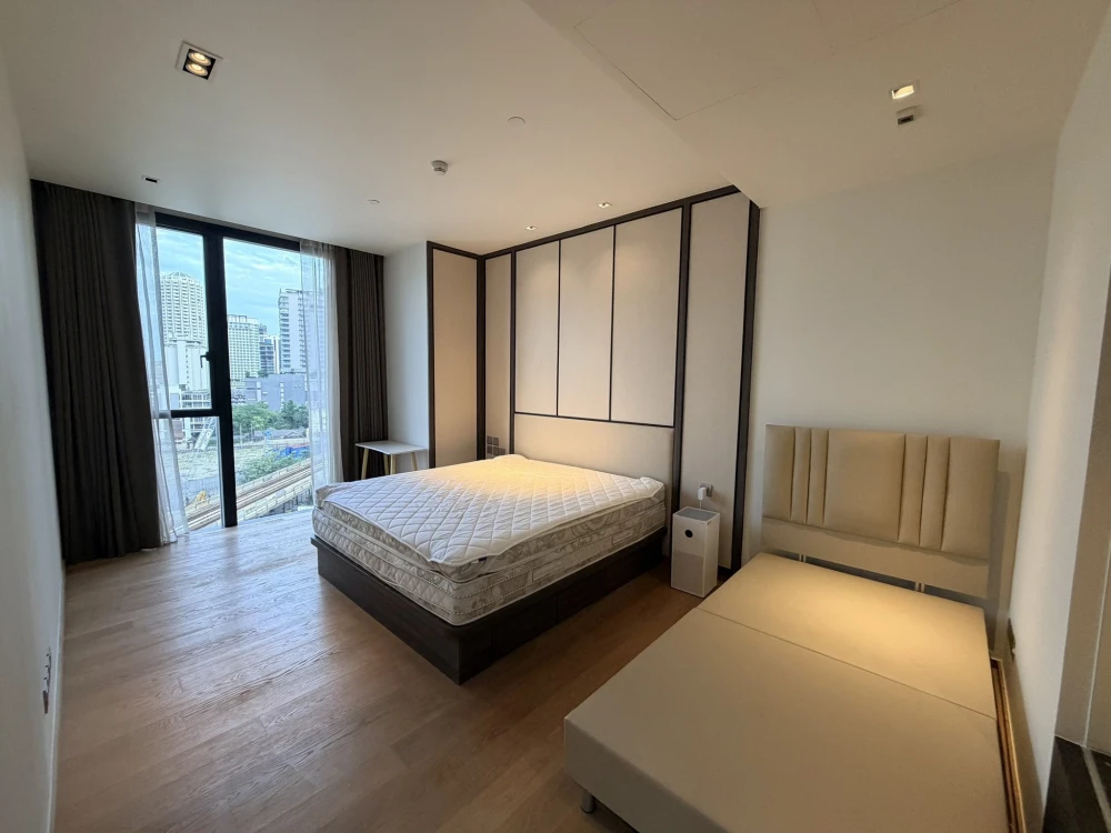 Condo for rent: BEATNIQ Sukhumvit 32. Large room, comfortable living, lots of usable space, fully furnished, ready to move in. You must hurry to reser