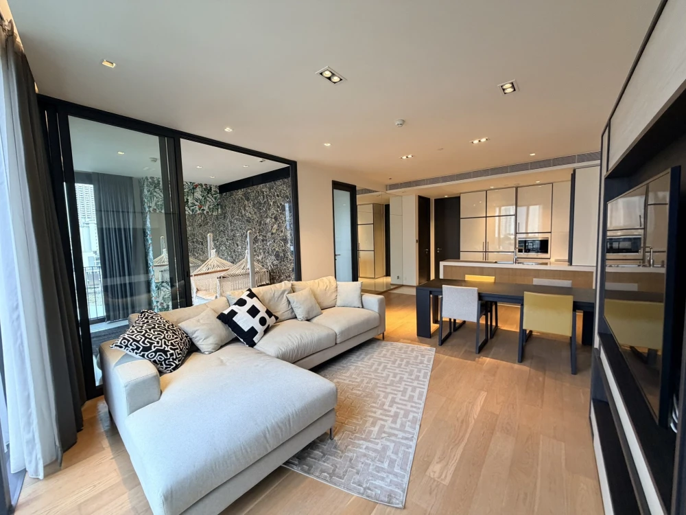 Condo for rent: BEATNIQ Sukhumvit 32. Large room, comfortable living, lots of usable space, fully furnished, ready to move in. You must hurry to reser